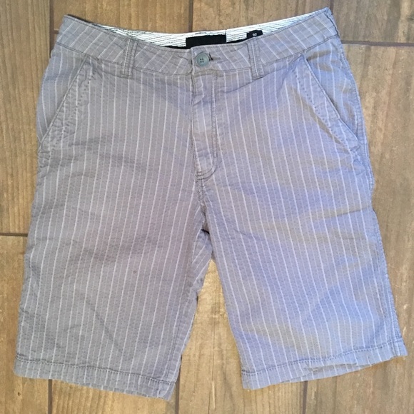 BKE Other - BKE Men's Gray Shorts 32